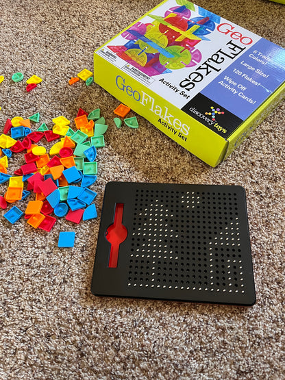 MAGNETIC DESIGN BOARD 2-in-1 Activity Pad - Discovery Toys