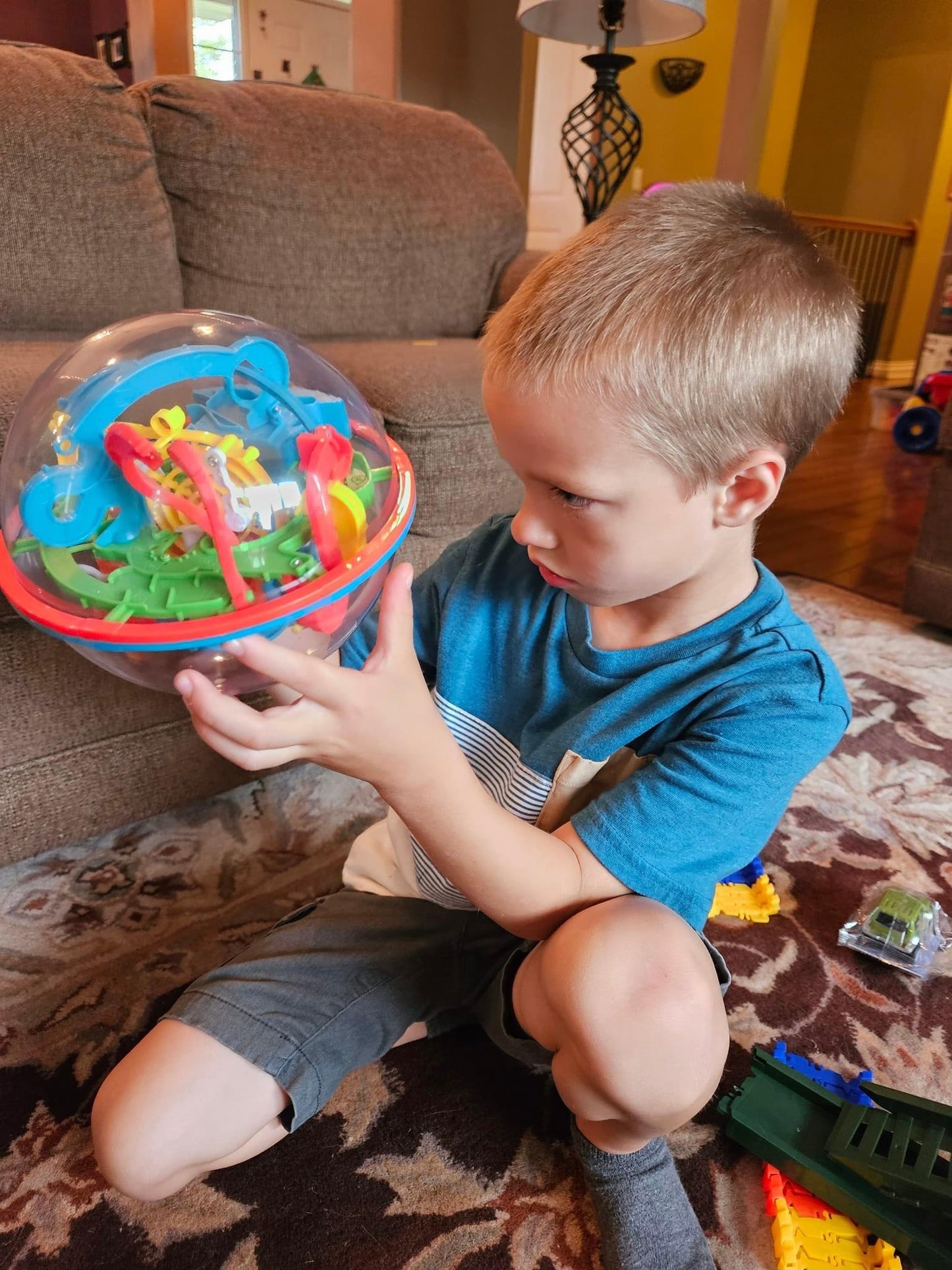 MAZE CHALLENGE BALL - Discovery Toys