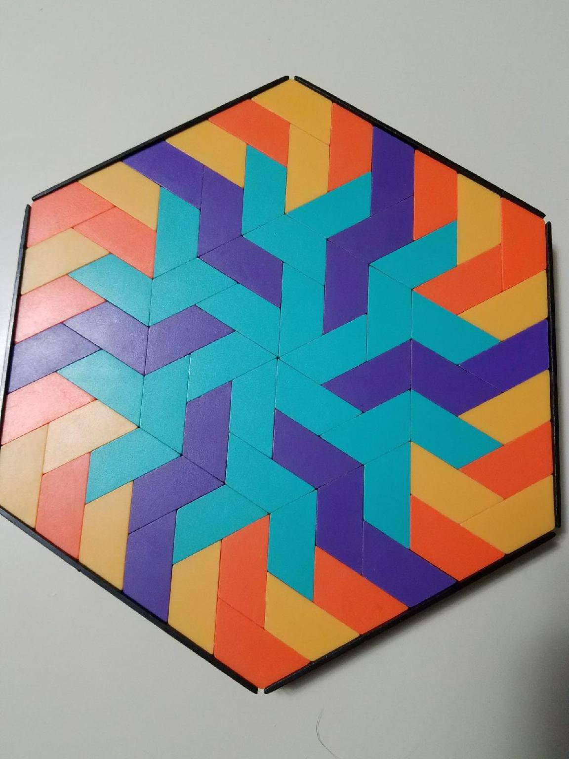 MOSAIC MYSTERIES Design Pattern Mosaic Puzzle - Discovery Toys