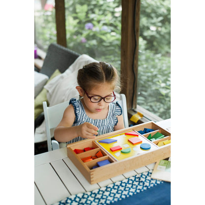 PLAYFUL PATTERNS Montessori Wood Shapes Puzzle Educational Toy 3 - 4 Years - Discovery Toys