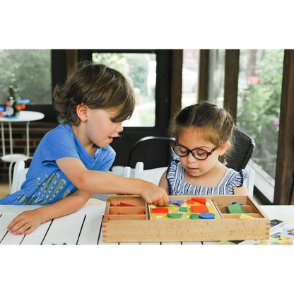 PLAYFUL PATTERNS Montessori Wood Shapes Puzzle Educational Toy 3 - 4 Years - Discovery Toys