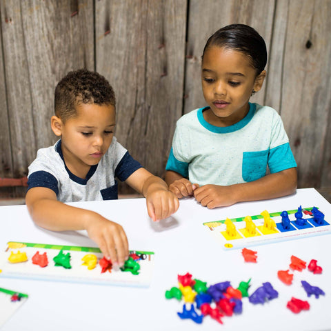 BUSY FARM Pre Reading Counters Set - Discovery Toys